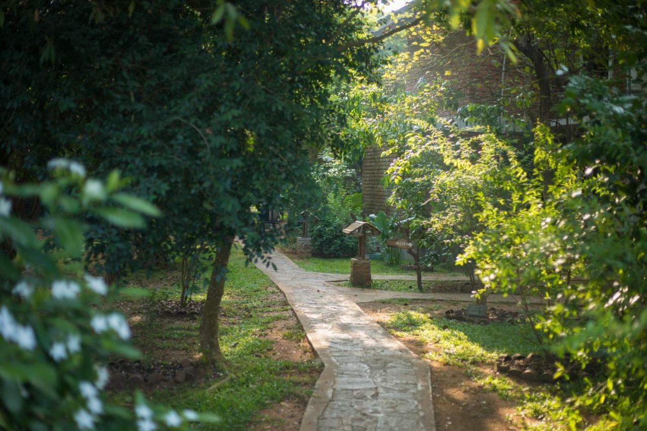 Camellia Resort And Spa Sigiriya Exterior photo